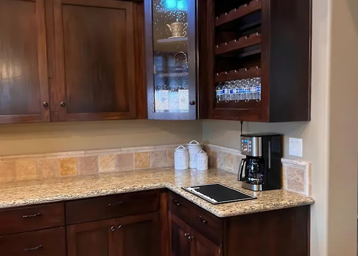 Holiday home 4br Ranch W Four Peaks Views Fireplace Hot Tub *