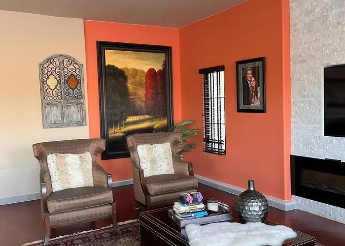 4br Ranch W Four Peaks Views Fireplace Hot Tub